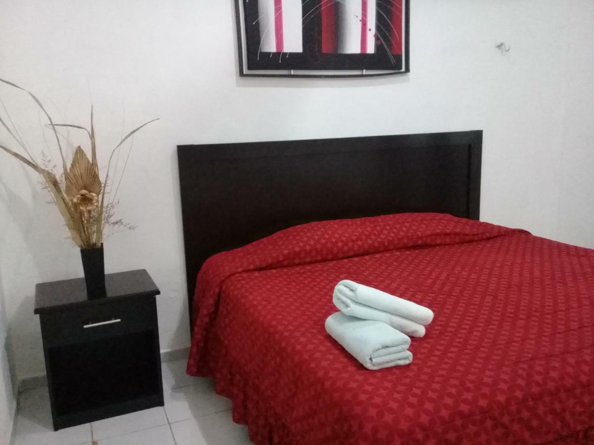 Hotel 41 Valladolid Valladolid  Buitenkant foto